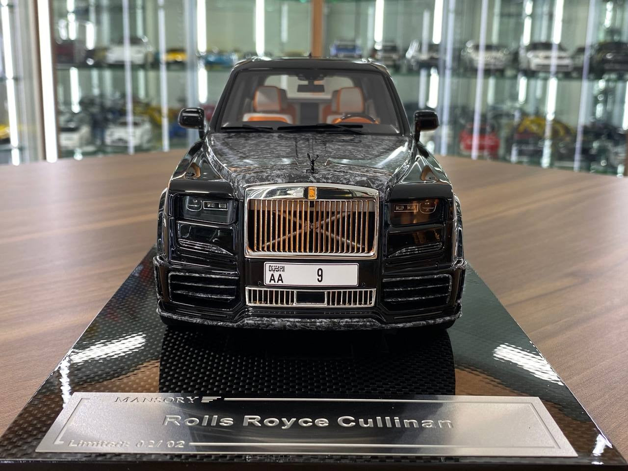1_8 Resin Model - Custom Works Rolls Royce Cullinan Mansory Black