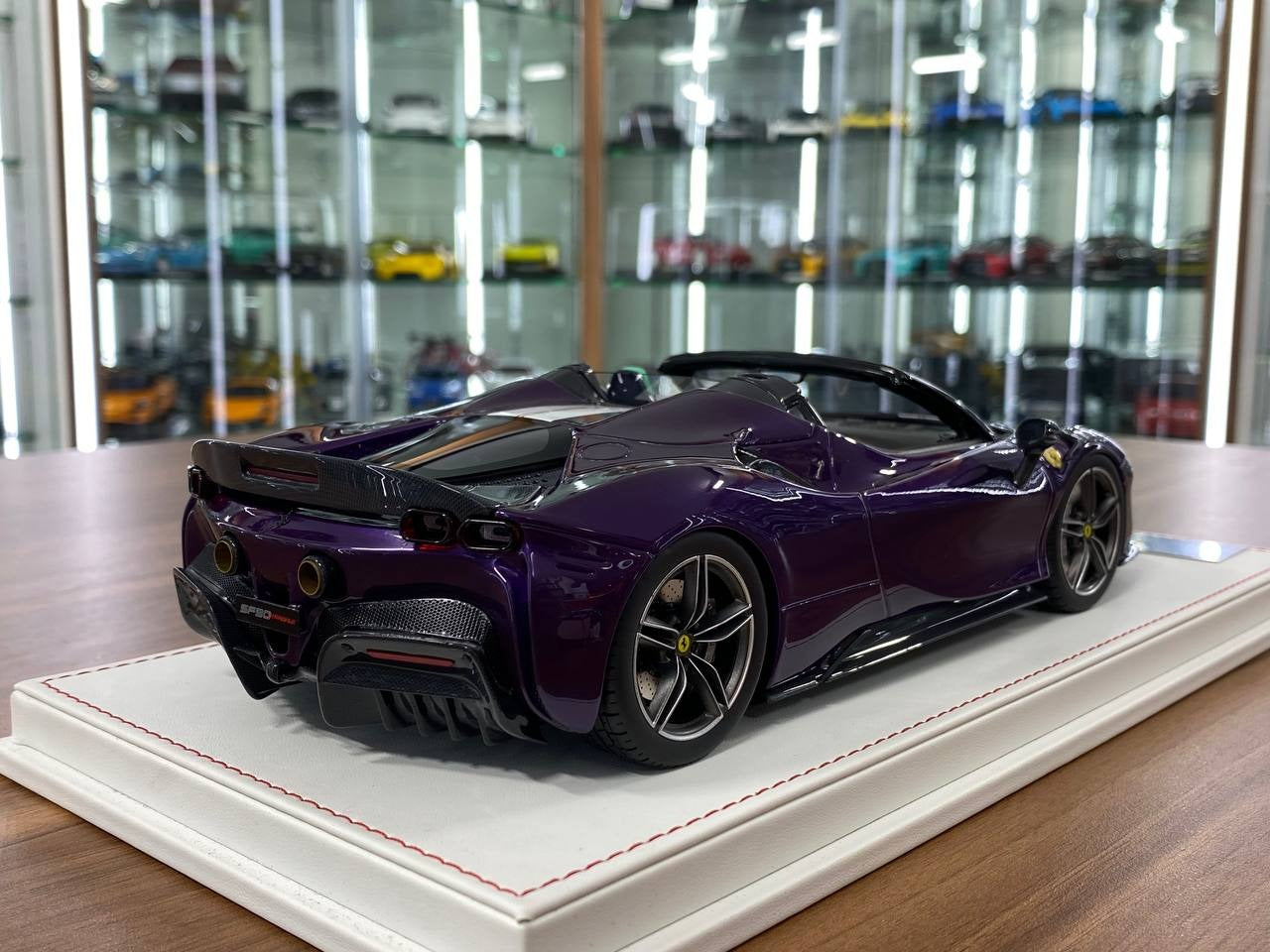 1_18 Resin– CE Custom Edition Ferrari SF90 Spider Purple Ltd.Edn.30pcs