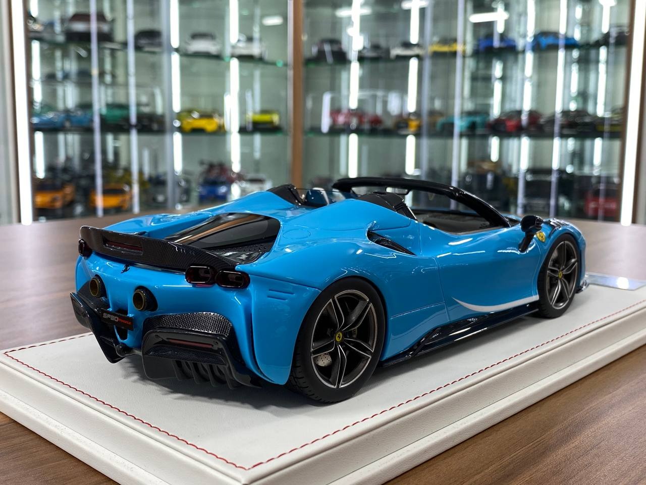 1_18 Resin CE Custom Edition Ferrari SF90 Spider Blue Ltd.Edn. 30 pcs