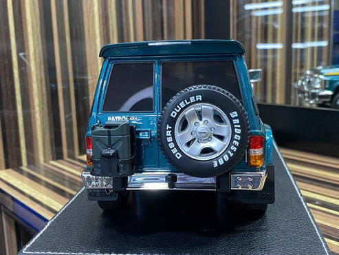 Diecast Nissan Patrol Super Safari Y60 Green IVY Models Scale Model Car