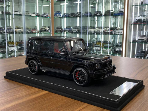 18 Resin Model - Mercedes-Benz AMG G63 with Removable Grill (Black/Red Interior) by Vehicle Art