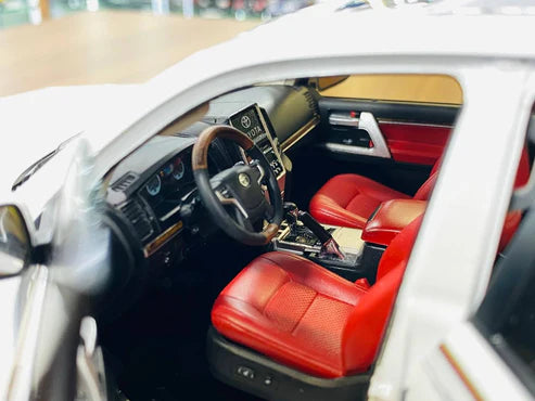 Diecast Metal Kengfai Model Toyota Land Cruiser 200 - White/Red Interior, Limited Edition