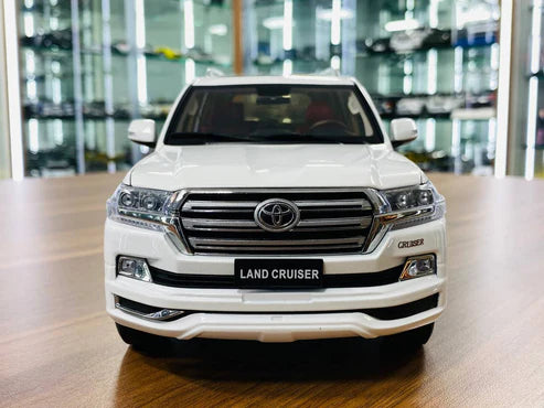 Diecast Metal Kengfai Model Toyota Land Cruiser 200 - White/Red Interior, Limited Edition