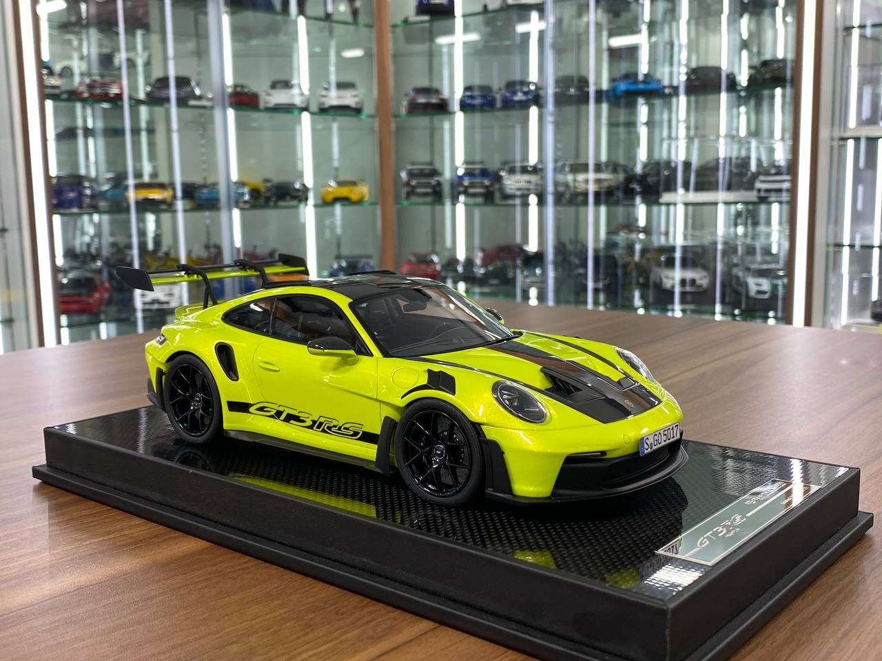1_18 Resin Timothy & Pierre Porsche 911 GT3 RS 992.1 Weissach Package