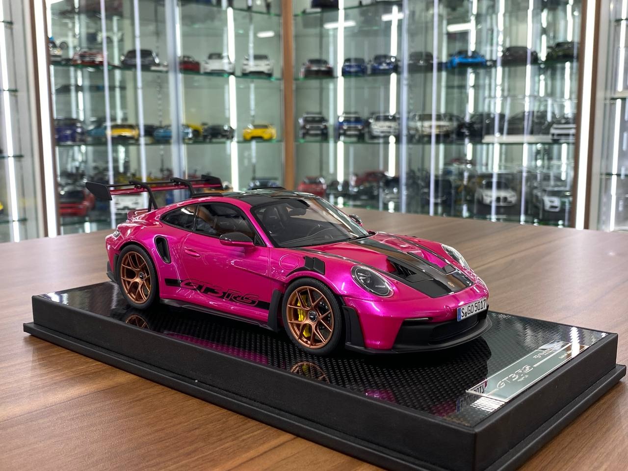 1_18 Timothy & Pierre Porsche 911 GT3 RS (992.1) Weissach Package – Ruby Star
