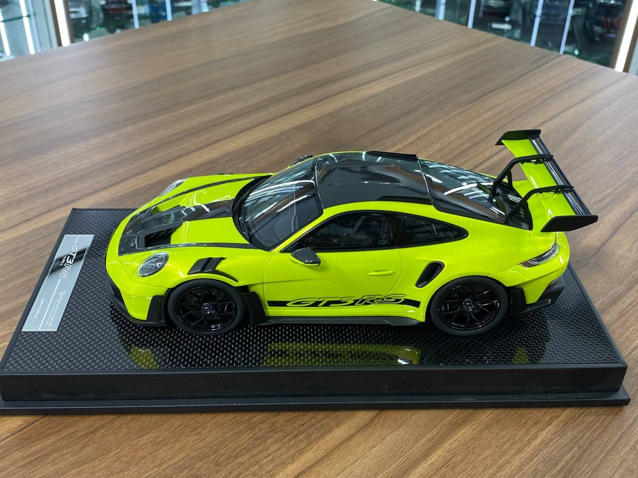 1_18 Resin Timothy & Pierre Porsche 911 GT3 RS 992.1 Weissach Package