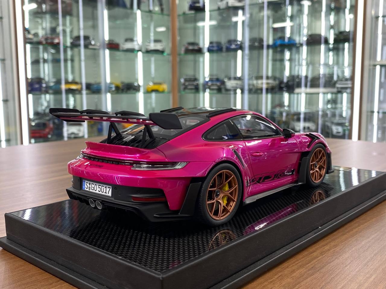 1_18 Timothy & Pierre Porsche 911 GT3 RS (992.1) Weissach Package – Ruby Star