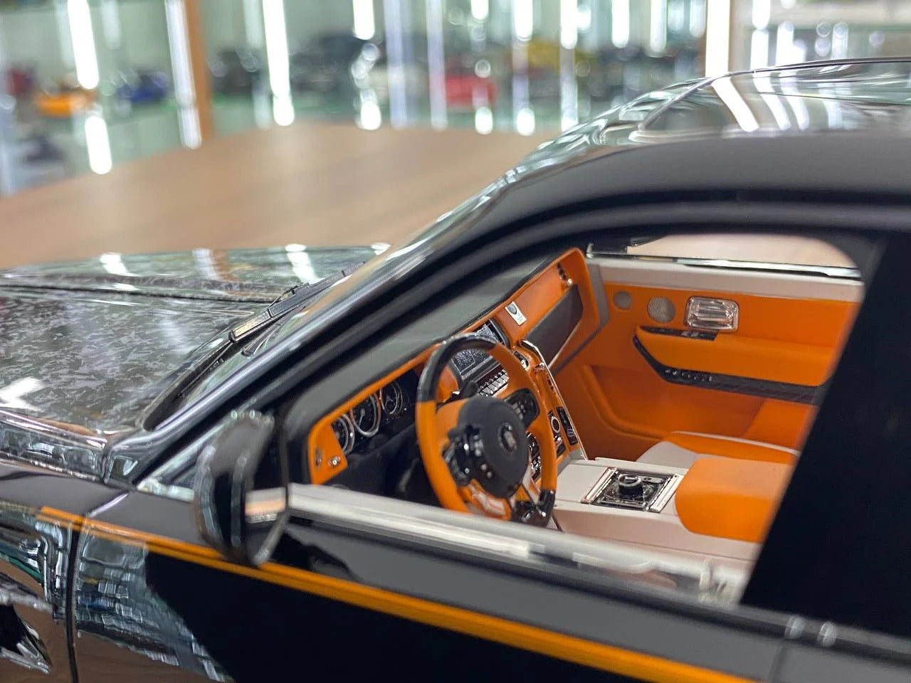 1_8 Resin Model - Custom Works Rolls Royce Cullinan Mansory Black