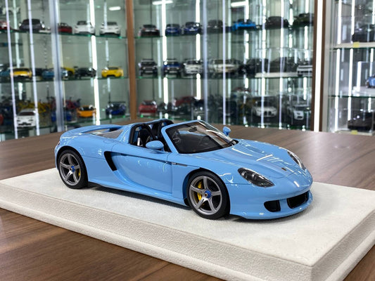 1_18 Resin Make Up Porsche Carrera GT 2004 Gulf Blue (Limited Edition)