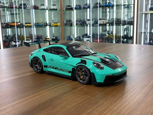 1_18 Minichamps Porsche 911 (992) GT3 RS 2024 Weissach Paket in Green – dturman.com