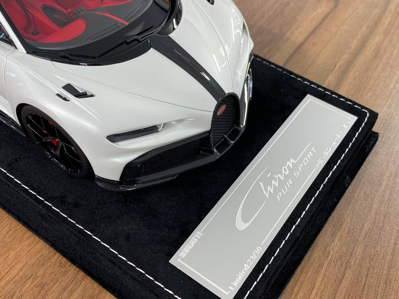 1/18 H&H Bugatti Chiron Pur Sport Metallic White | Resin Model | Limited 30 pcs