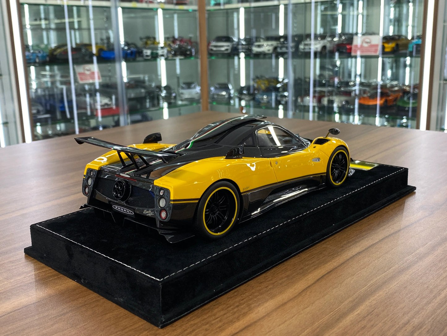 HH Model Pagani Zonda Cinque Yellow/Carbon Fiber Resin | Limited 30 pcs