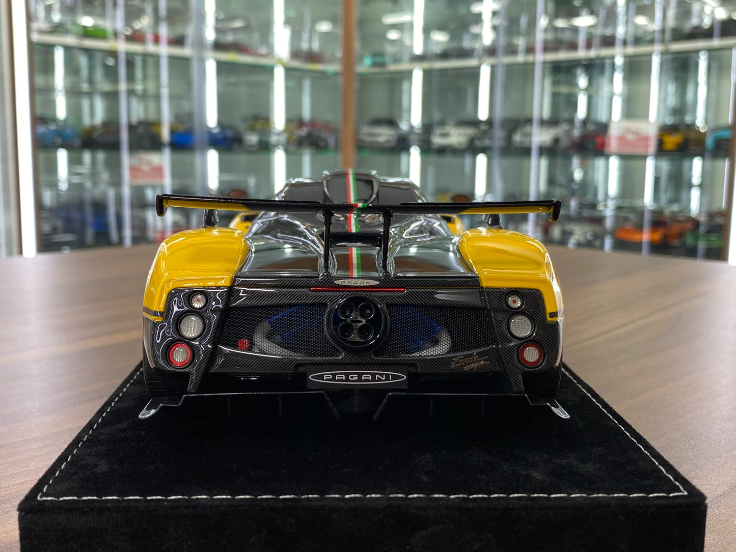 HH Model Pagani Zonda Cinque Yellow/Carbon Fiber Resin | Limited 30 pcs
