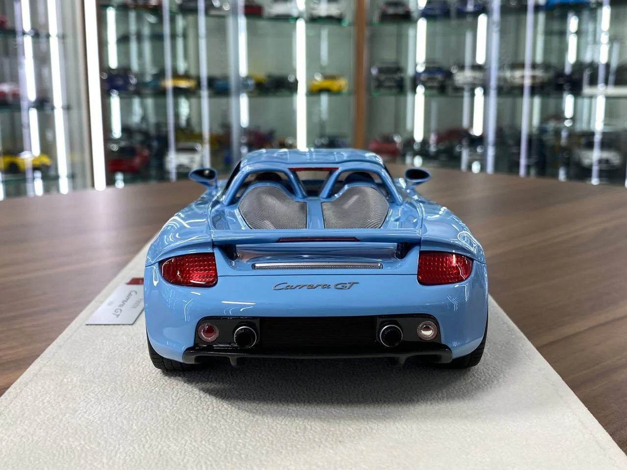 1_18 Resin Make Up Porsche Carrera GT 2004 Gulf Blue (Limited Edition)