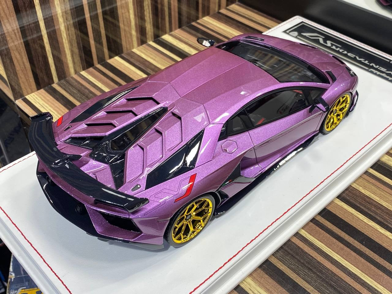 1_18 Resin Lamborghini Aventador SVJ Viola Metallic by Davis & Giovann