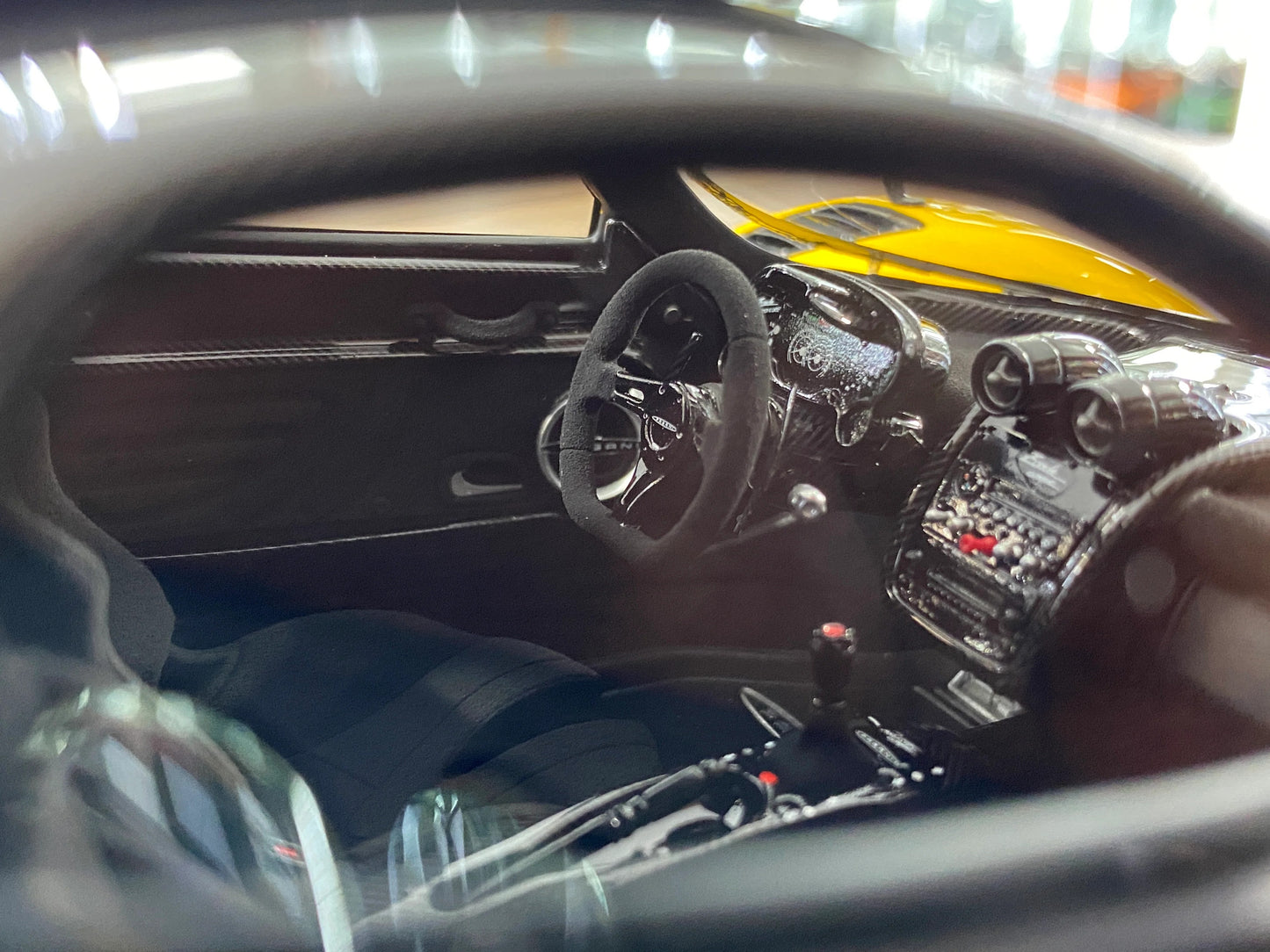 HH Model Pagani Zonda Cinque Yellow/Carbon Fiber Resin | Limited 30 pcs