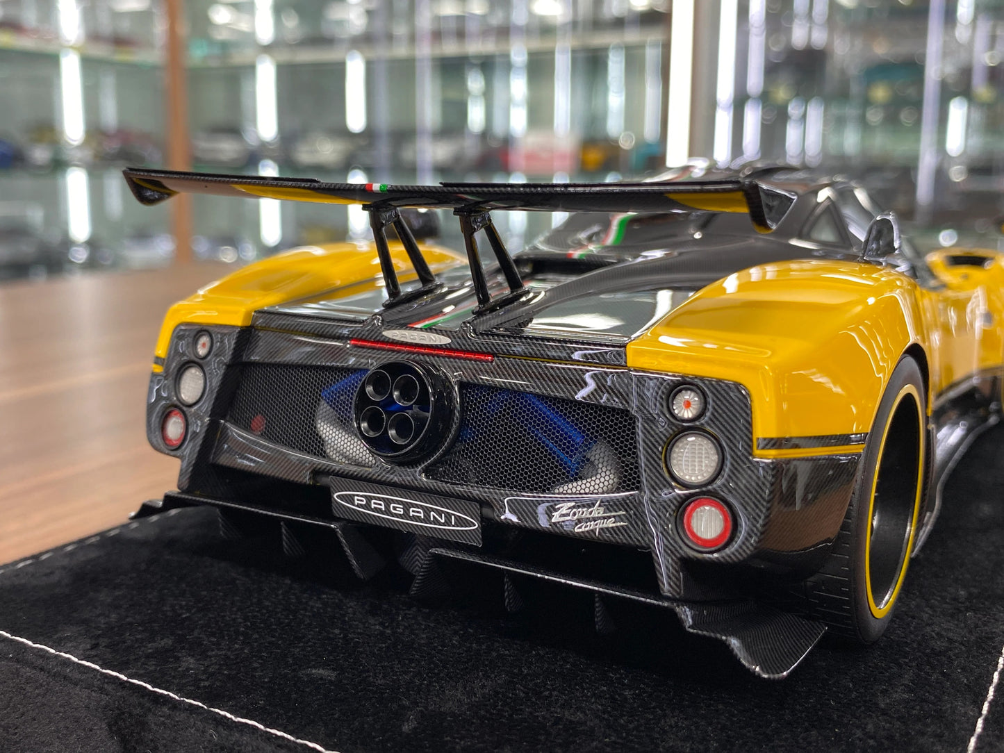 HH Model Pagani Zonda Cinque Yellow/Carbon Fiber Resin | Limited 30 pcs