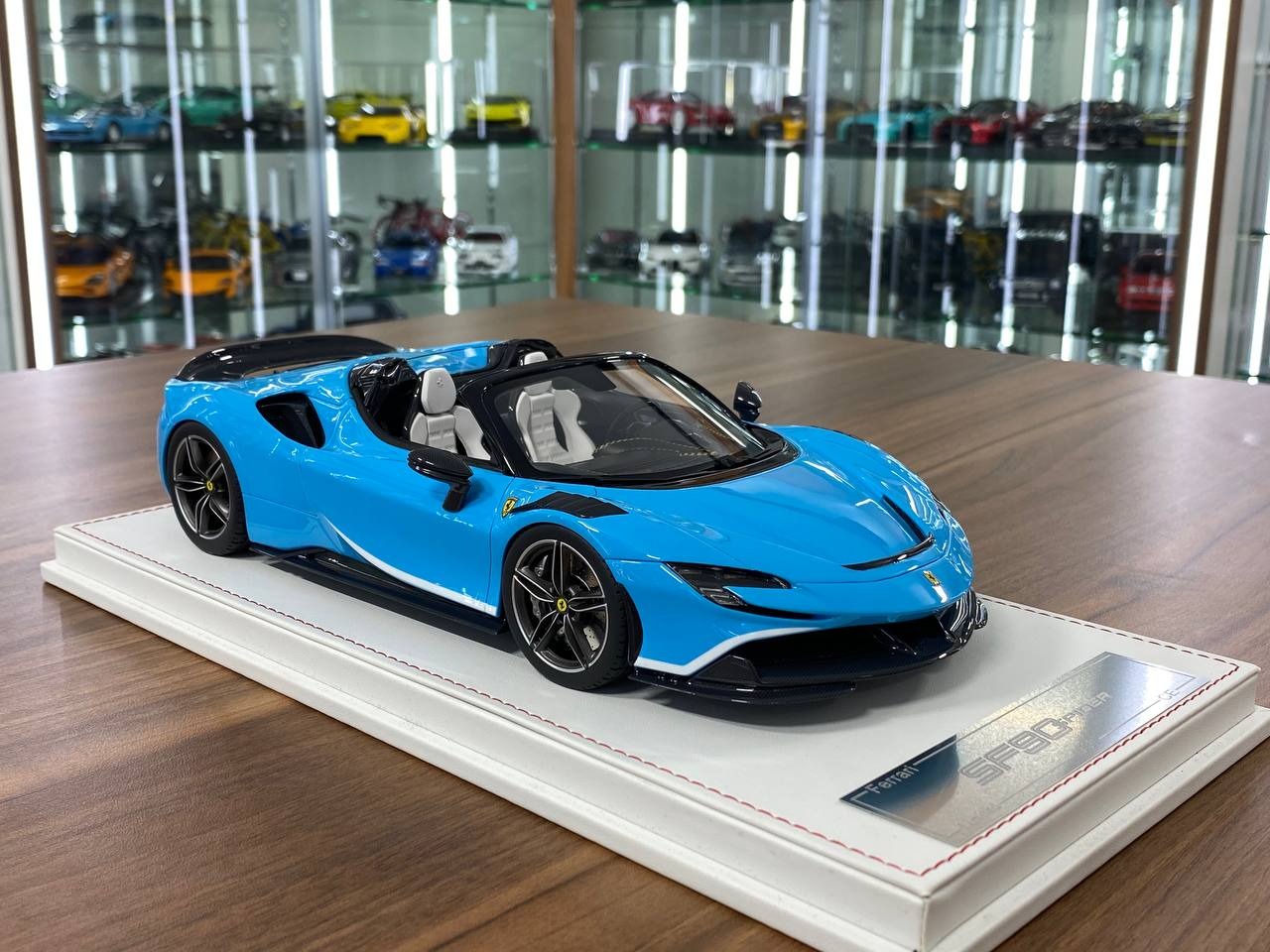 1_18 Resin CE Custom Edition Ferrari SF90 Spider Blue Ltd.Edn. 30 pcs