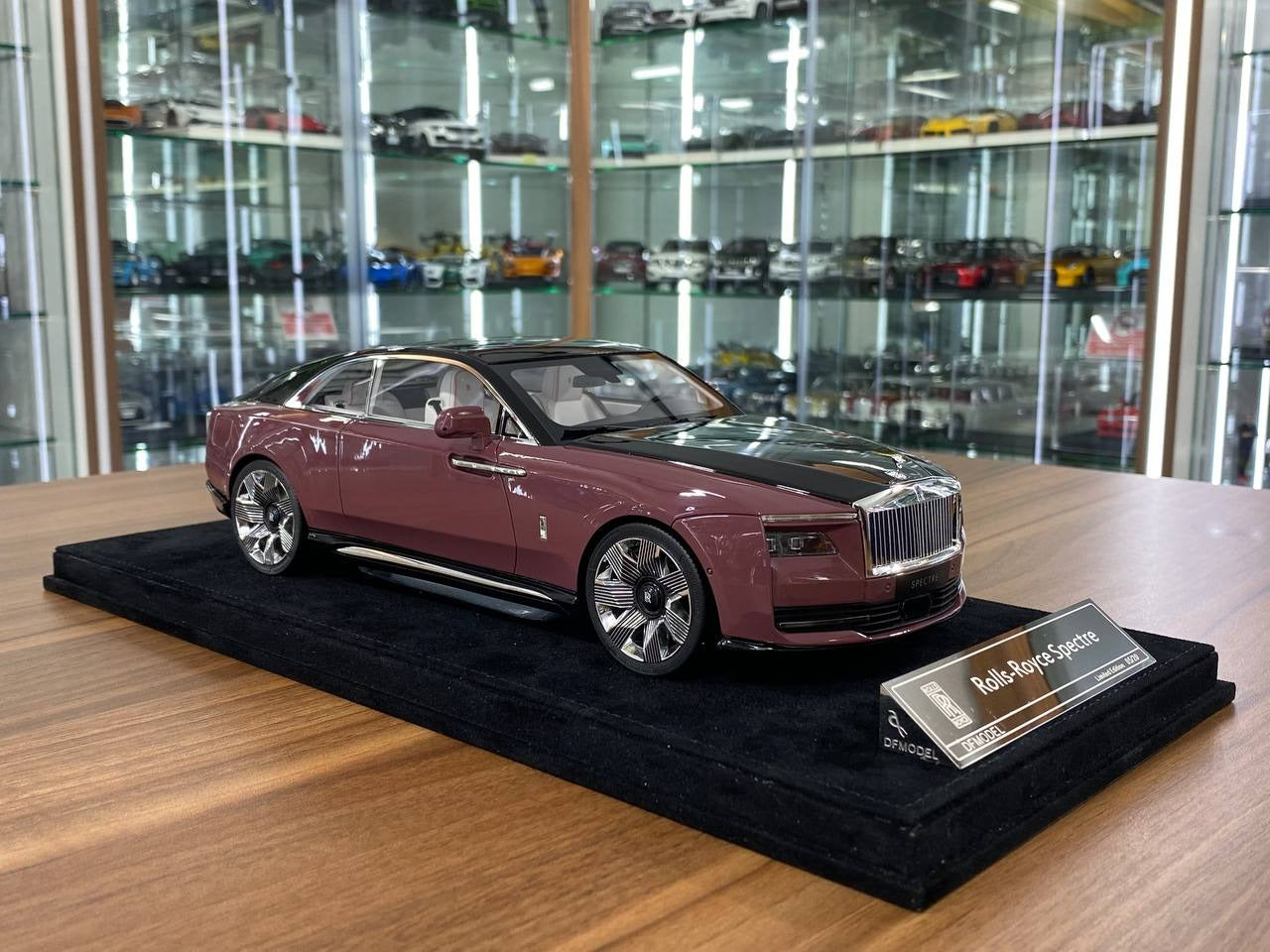 1_18 DF Model Rolls Royce Spectre Morganite Pink_Black Limited Edition