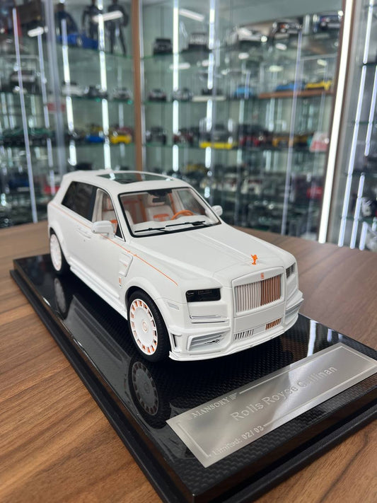 1_18 Rolls Royce Cullinan Mansory – White & Orange _ Davis & Giovanni _ Ltd 3 Pcs