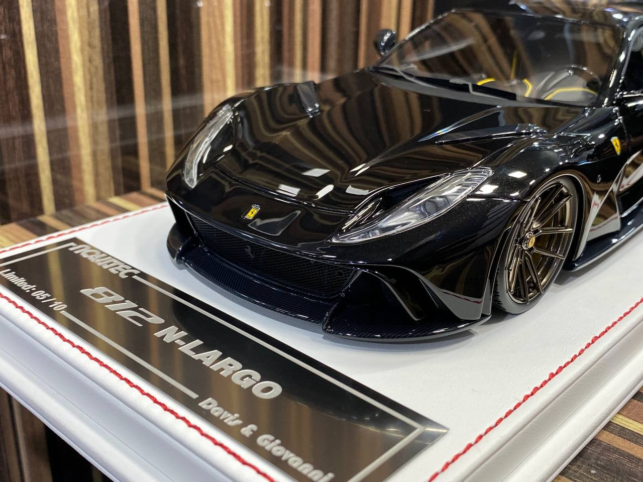 1/18 Ferrari Scale Models > 1/18 Davis & Giovanni Ferrari 812 N-Largo Novitec - Black Model Car