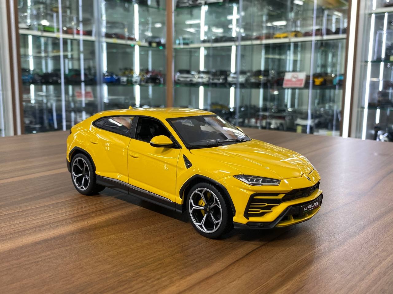 1/18 Lamborghini Models > 1/18 Diecast Lamborghini Urus Yellow Bburago Scale Model Car