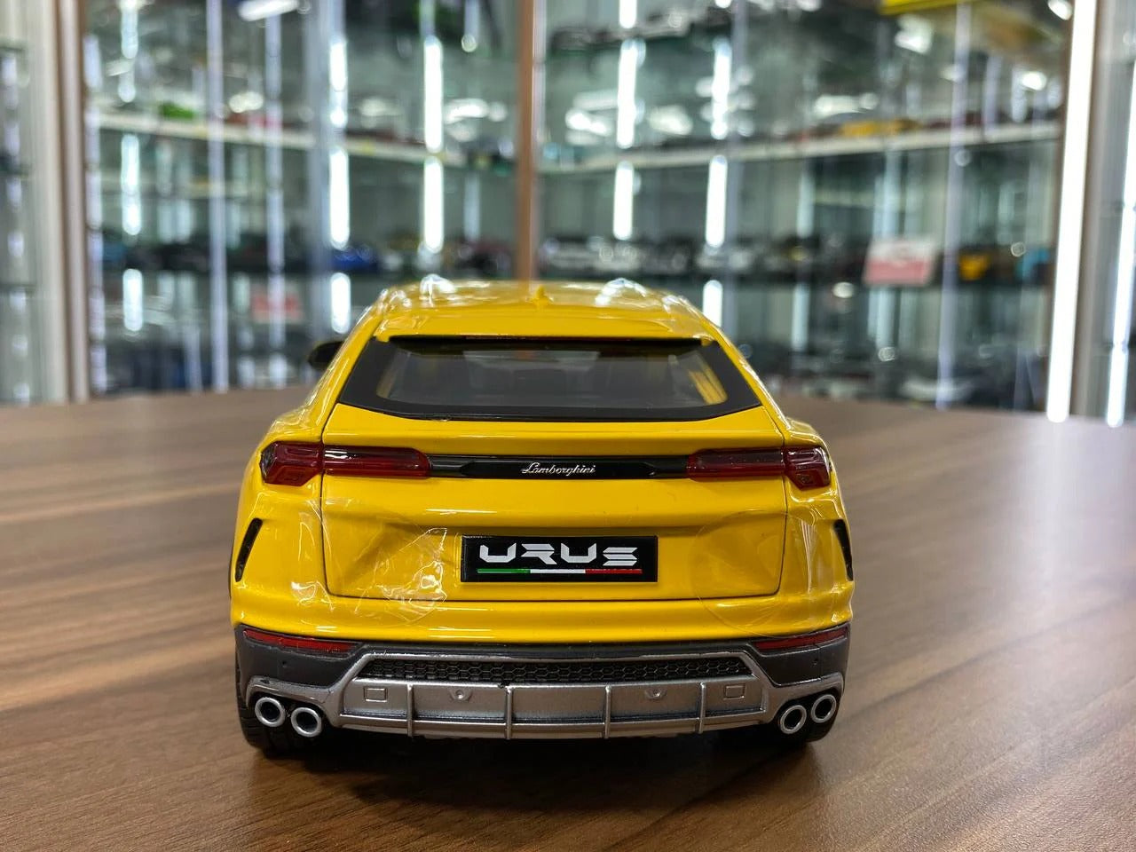 1/18 Lamborghini Models > 1/18 Diecast Lamborghini Urus Yellow Bburago Scale Model Car