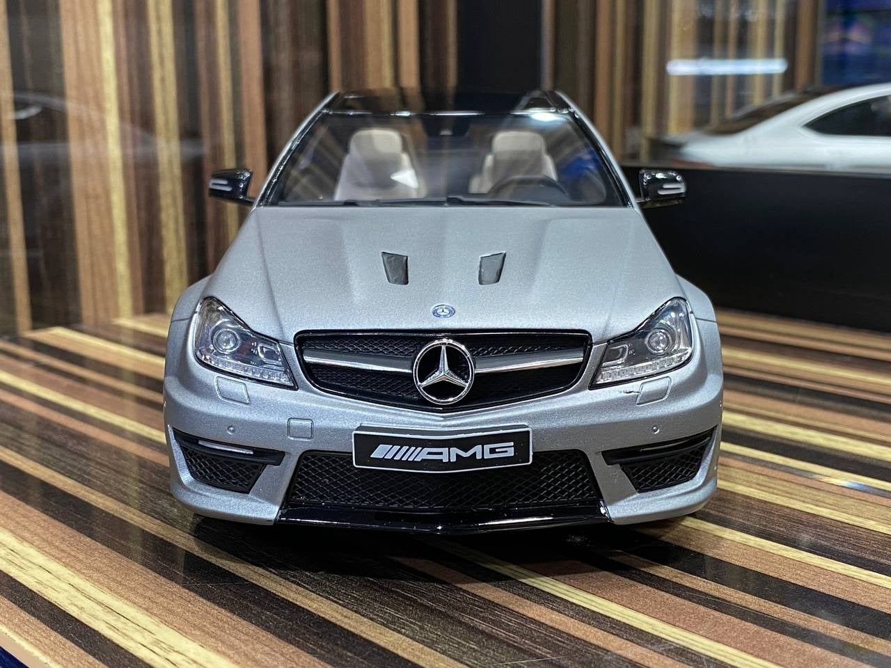 1_18 Resin Mercedes-Benz C 63 AMG Grey Model Car by GT Spirit – dturman.com