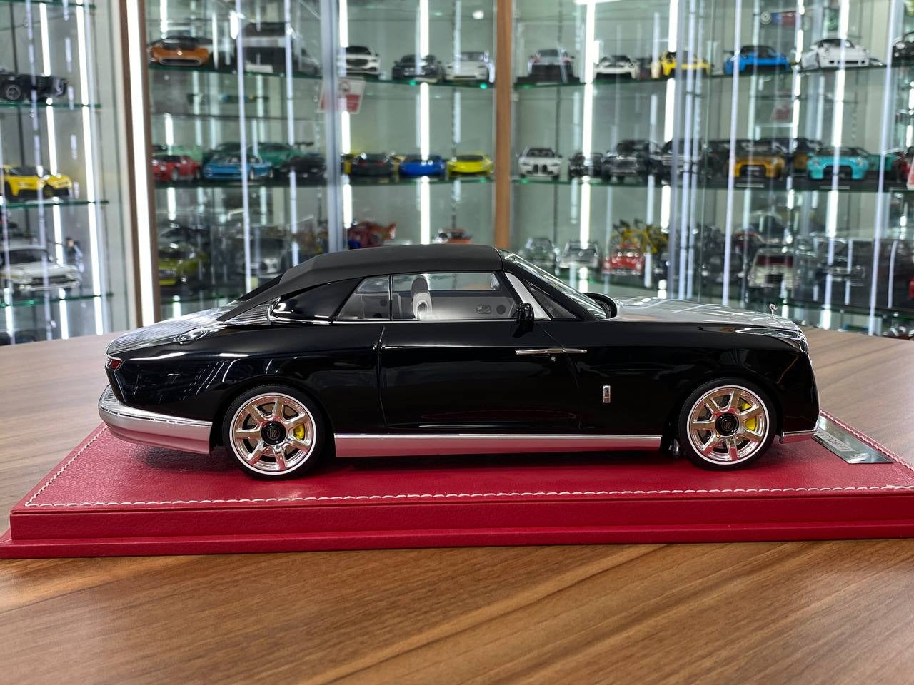 1_18 SC Models Rolls Royce Boat Tail Black_Silver _ Ltd.Edn. 66 pcs