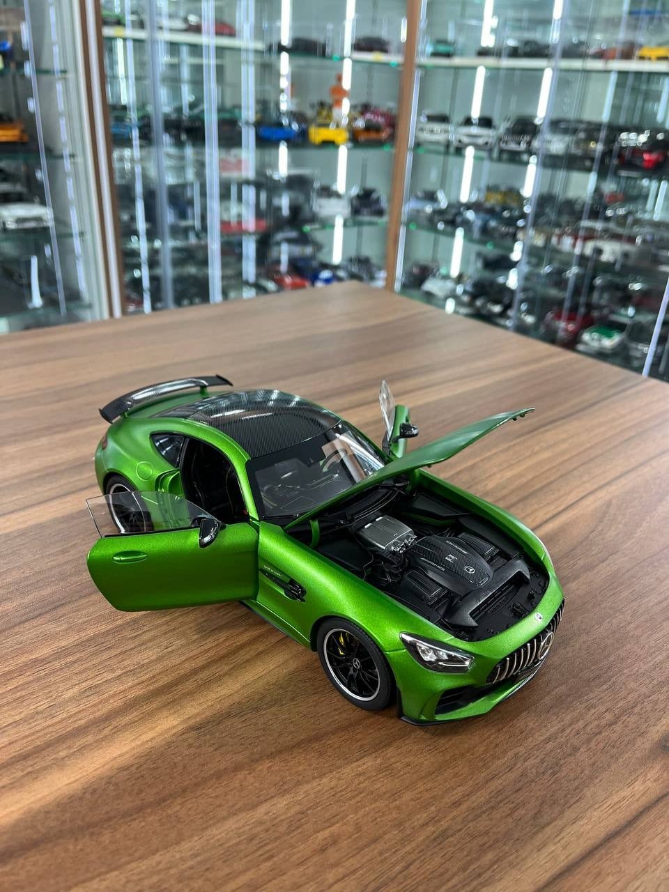 1_18 Diecast Mercedes-Benz AMG GT Black Series _ Norev _ Green Hell Magno _ Full Opening