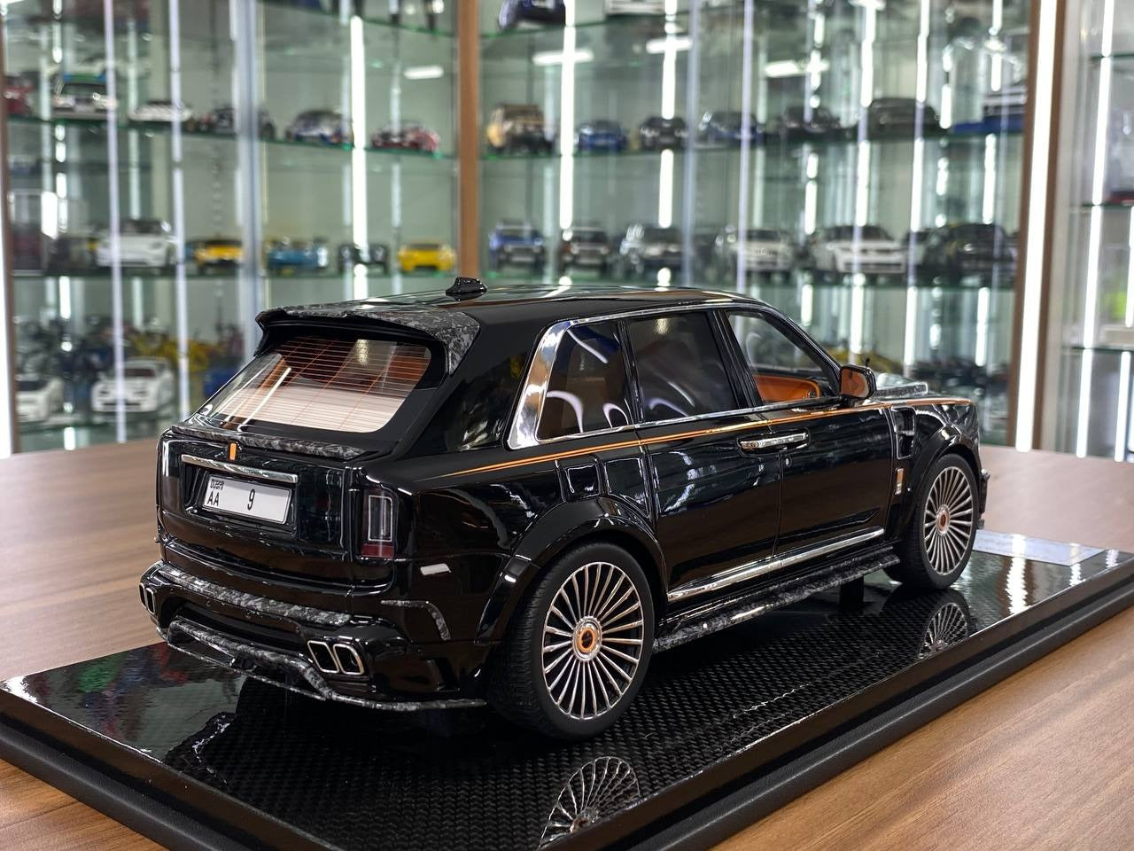 1_8 Resin Model - Custom Works Rolls Royce Cullinan Mansory Black