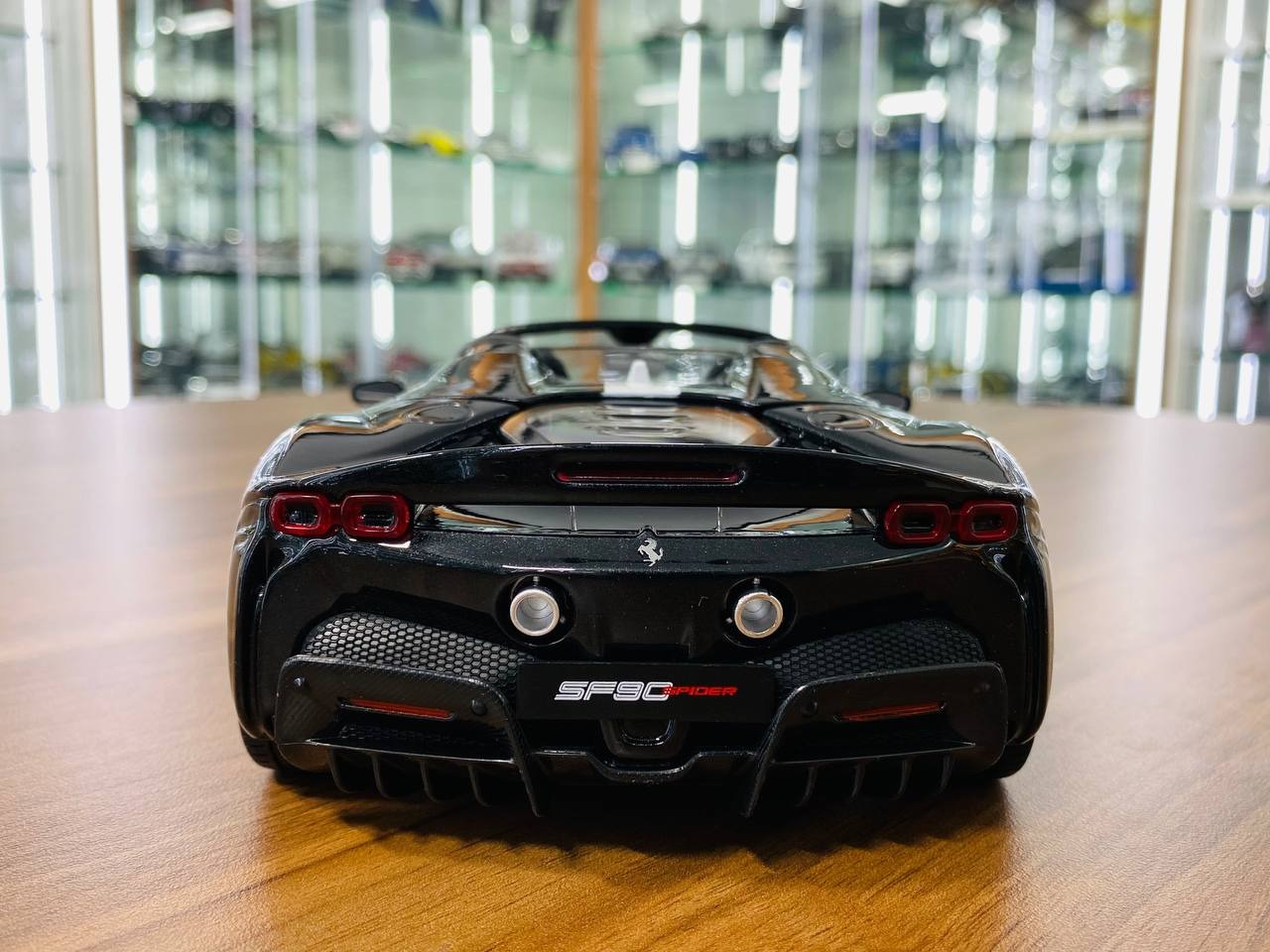 1_18 Diecast Bburago Ferrari SF90 Spider Signature Series black