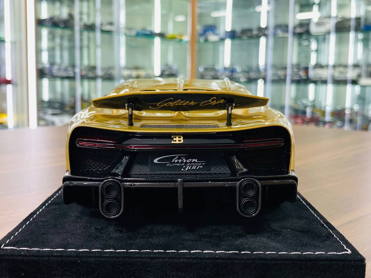 H&H Bugatti Chiron Super Sport 300+ - 1_18 Resin Golden Era, Ltd.Edn. – dturman.com