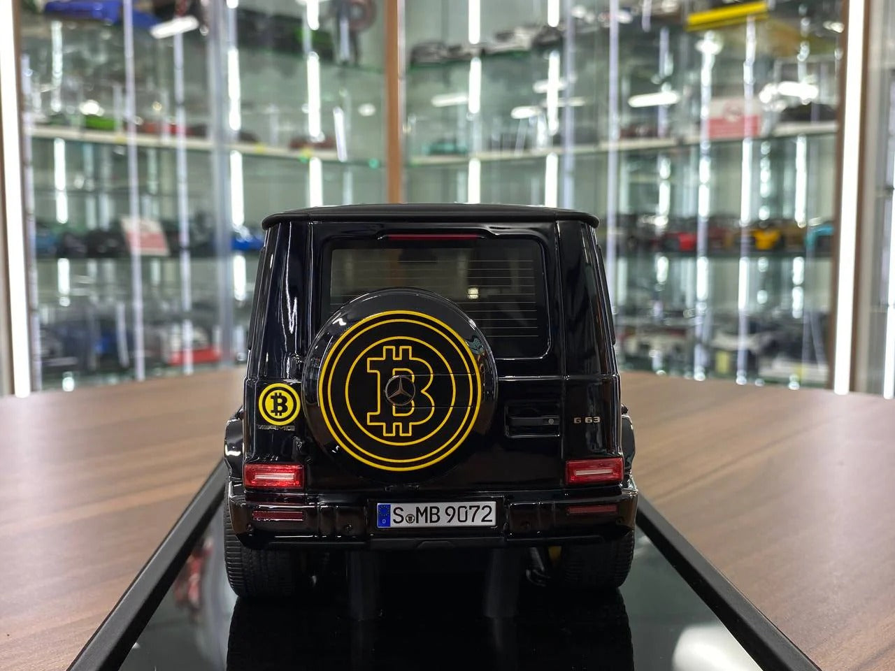 1_18 Bitcoin Mercedes-Benz AMG G-63 Black Model Car by MotorHelix