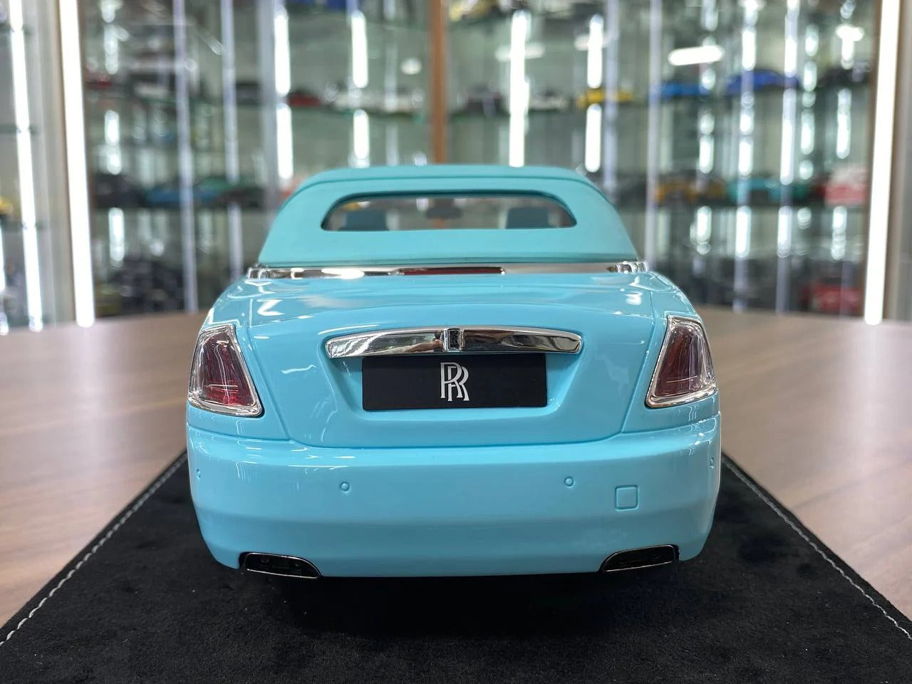 1_18 Resin H&H Rolls Royce Dawn Tiffany _ Limited _ 30 Pcs Collectible