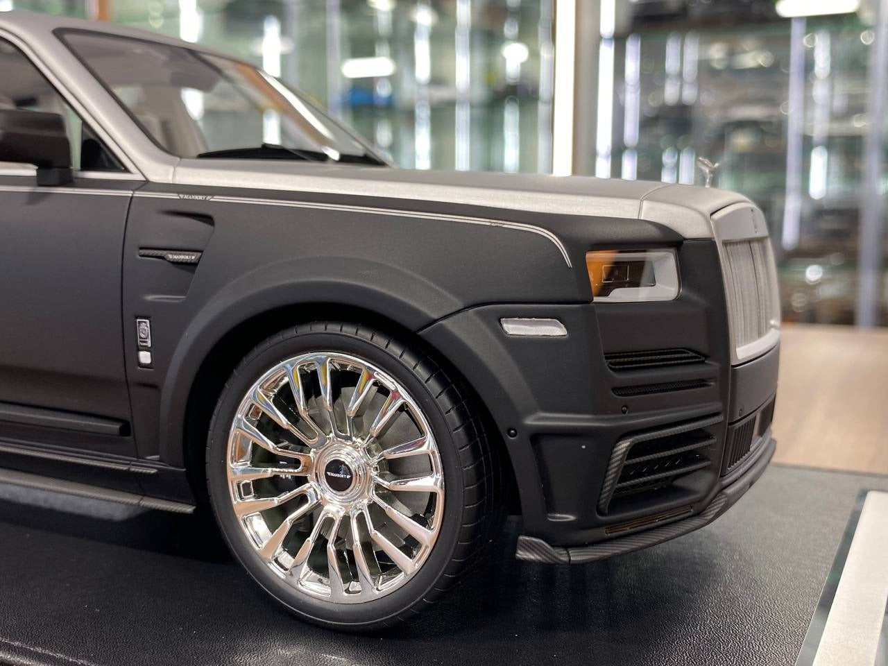 1_18 SC Models Rolls Royce Boat Tail Black_Silver _ Ltd.Edn. 66 pcs