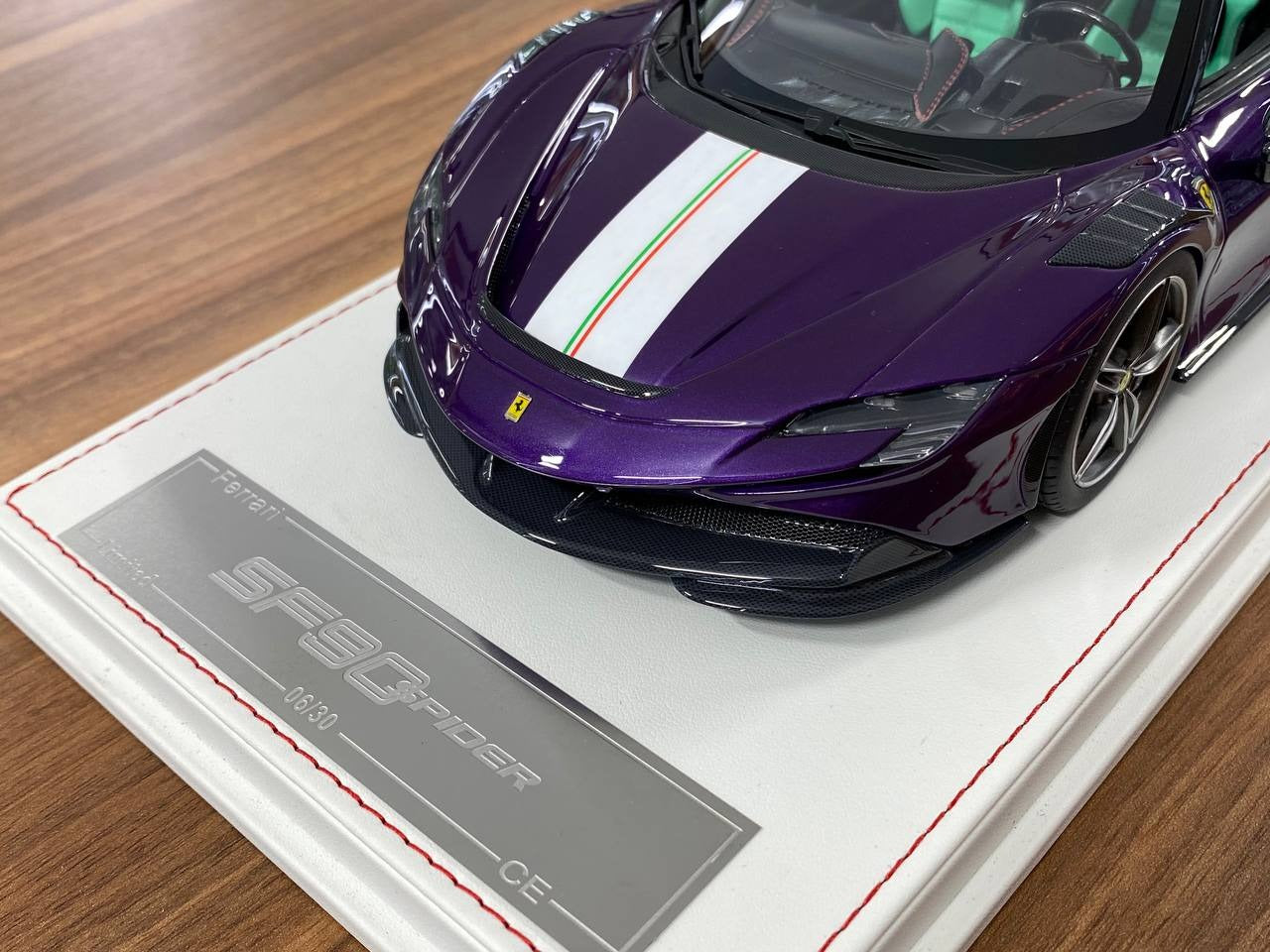 1_18 Resin– CE Custom Edition Ferrari SF90 Spider Purple Ltd.Edn.30pcs