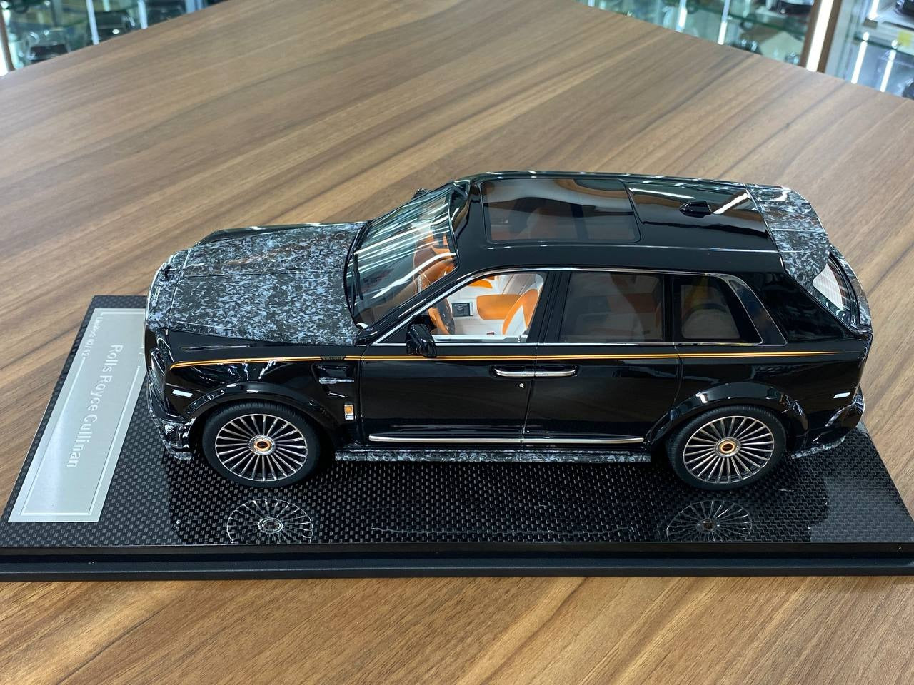 1_8 Resin Model - Custom Works Rolls Royce Cullinan Mansory Black