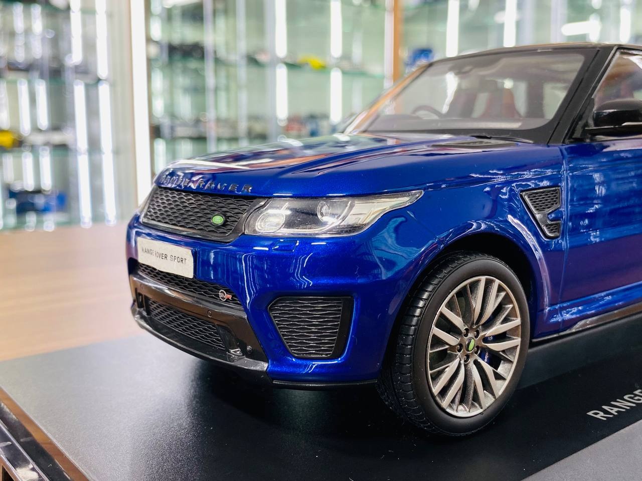 1_18 Diecast Land Rover Range Rover Sport SVR Blue Kyosho Scale Model