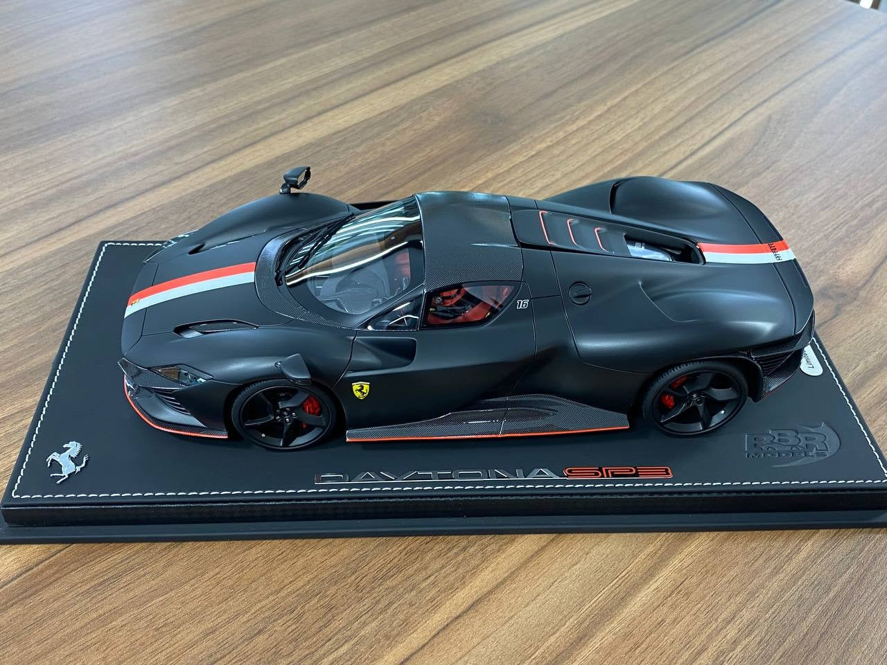 1_18 BBR Models Ferrari Daytona SP3 Hard Top -Charles Leclerc Edition