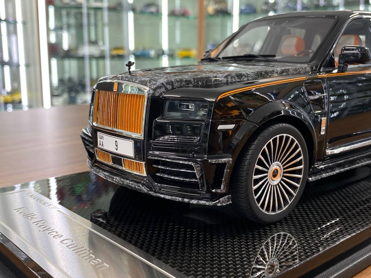 1_8 Resin Model - Custom Works Rolls Royce Cullinan Mansory Black
