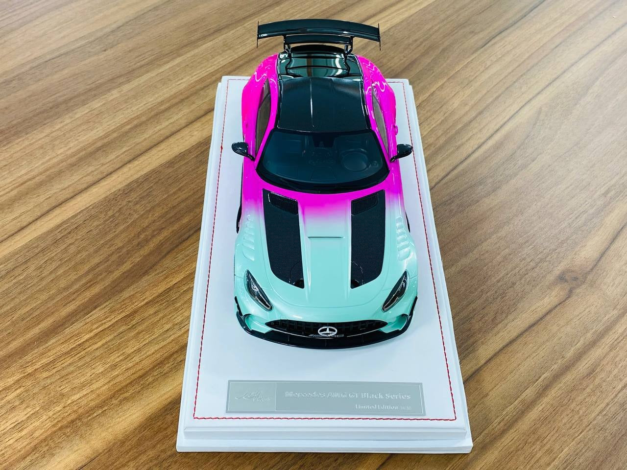 1_18 Resin - IVY Models Mercedes AMG GT Black Series Limited to 50 Pcs