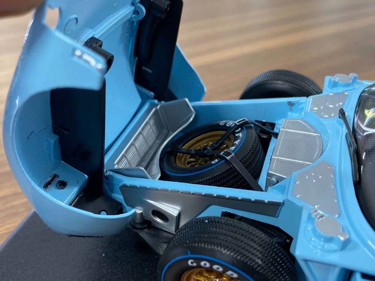 1_18 Metal Diecast Shelby Collectibles Ford GT 40 MKII Gulf #1 1966 Gu