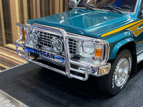 Diecast Nissan Patrol Super Safari Y60 Green IVY Models Scale Model Car