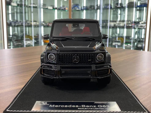 18 Resin Model - Mercedes-Benz AMG G63 with Removable Grill (Black/Red Interior) by Vehicle Art