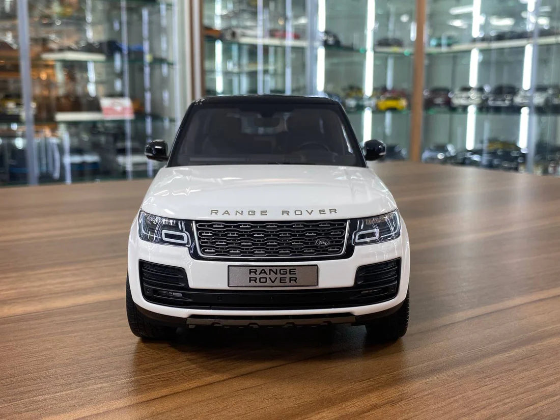 1/18 Land Rover Range Rover SV Autobiography Dynamic 2017 White LCD-Model
