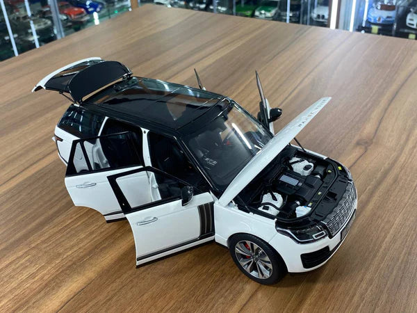 1/18 Land Rover Range Rover SV Autobiography Dynamic 2017 White LCD-Model
